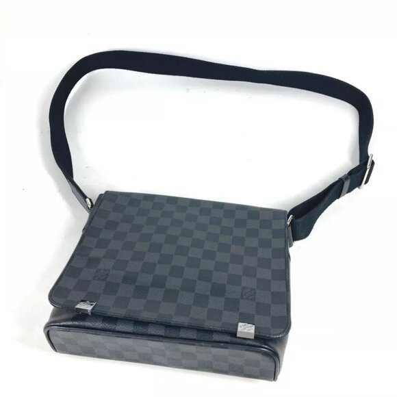LOUIS VUITTON Damier Graphite District PM NM Crossbody Shoulder Bag - Picture 6 of 13